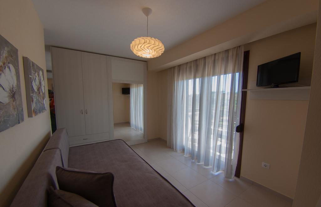 Ianthi Maisonettes Nea Roda Exterior foto